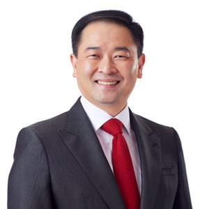 Michael Yong-Haron (Moderator)